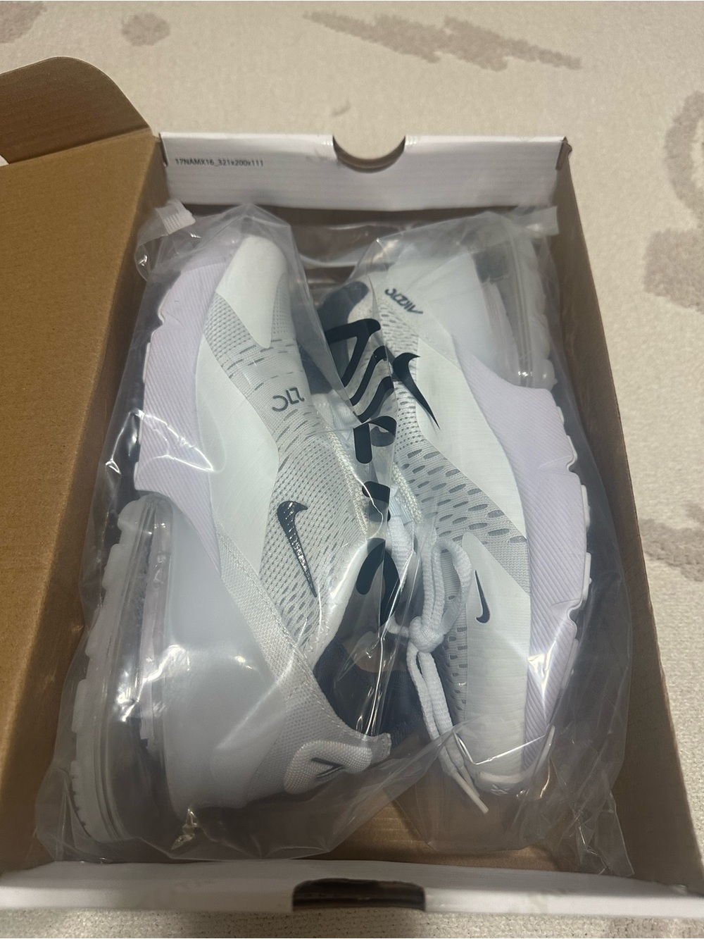 Nike womens White/Black Air Max Running Shoes